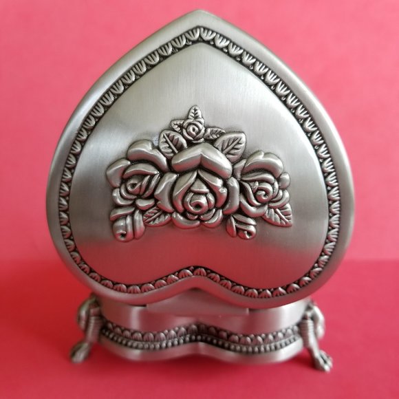 Preserved Eternal Red Rose in Heart-shaped Jewelry Box - Picture 11 of 15